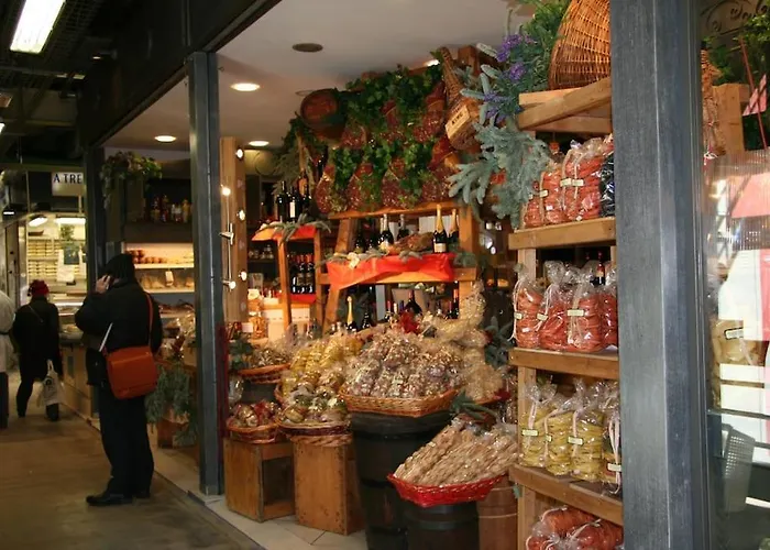 Elegant Market Smn Station Duomo *